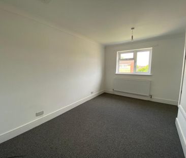 2 bedroom semi-detached house to rent - Photo 2