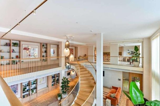 Marble House, Hayes And Harlington, UB3 - Photo 1