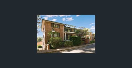 Modern Three Bedroom Apartment With Resort Style Facilities In The Complex - Photo 3