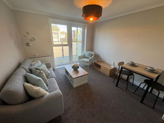 1 Bedroom Flat / Apartment - Millbrook Road East, Southampton - Photo 1