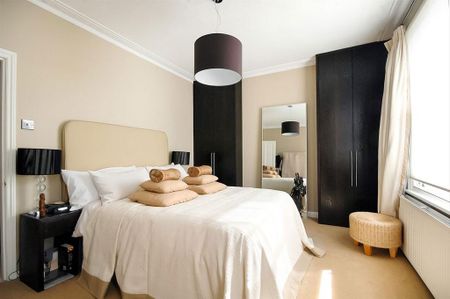 4 bedroom terraced house to rent - Photo 5