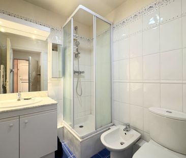 Appartement à louer à Paris 8Ème - Photo 5