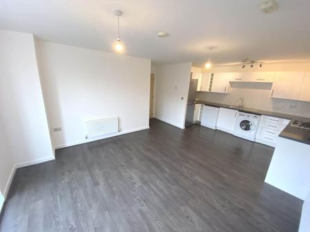 2 bedroom flat to rent - Photo 4