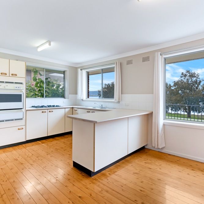 219 Reddall Parade - Photo 1