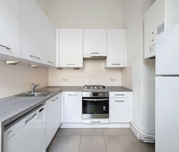 Appartement te huur in Ixelles - Photo 2