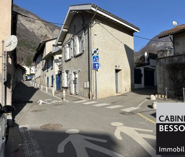 Location Maison 3 pièces 68m² LA TRONCHE 38700 - Photo 4