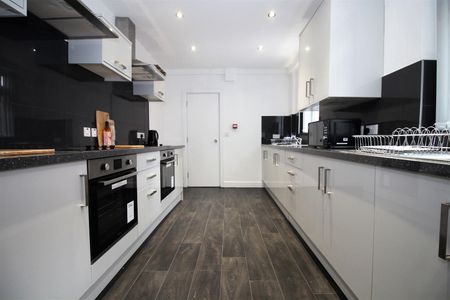 26 Brazil Street, Leicester, Leicestershire, LE2 7JA - Photo 4