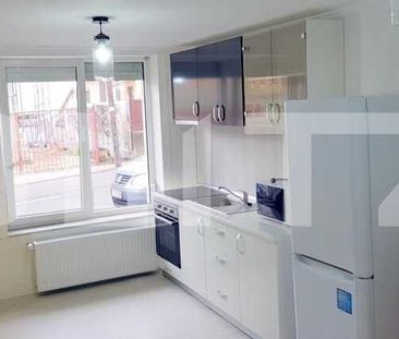 2 camere, decomandat, 50 mp, mobilat modern, imobil nou, zona UMF - Fotografie 3