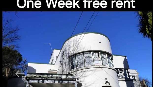 Spacious 5BR City Haven + Extras! - Photo 1