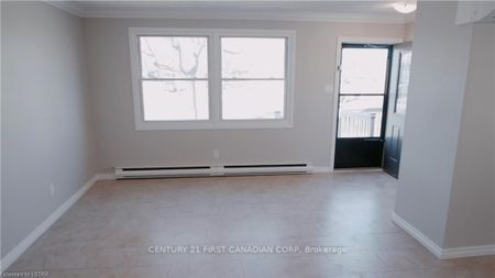For Lease - 1072 Jalna Boulevard Unit# MAIN, London South, Ontario - Photo 5