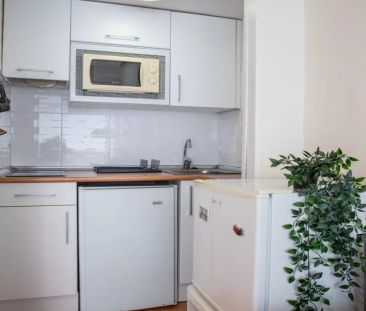 1-bedroom apartment for rent in Recoletos - Photo 2