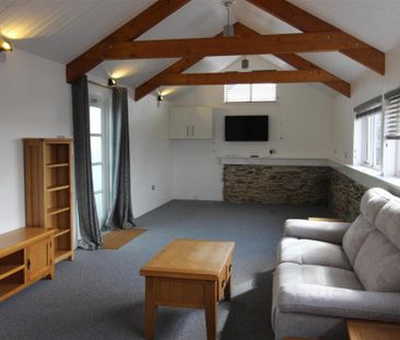 1 bedroom bungalow to rent - Photo 2