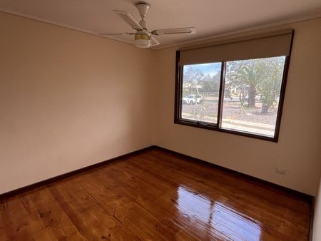 9 Sylvia Avenue, Port Augusta - Photo 4