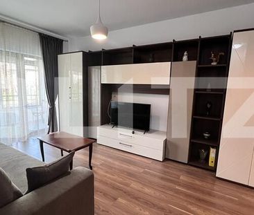 Apartament de lux, 2 camere, încalzire în pardoseală, garaj privat, zona centrală - Photo 2