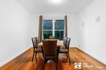 Beautiful house in Box Hill North! - Photo 4