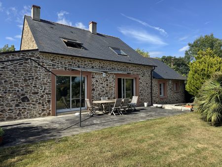 Location Maison 5 pièces 136m² MESANGER 44522 - Photo 3