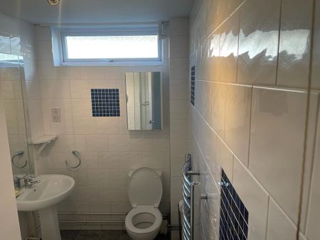 2 bedroom apartment to rent Winthrop House, Winthrop Road, Bury St. Edmunds, IP33 - Photo 5