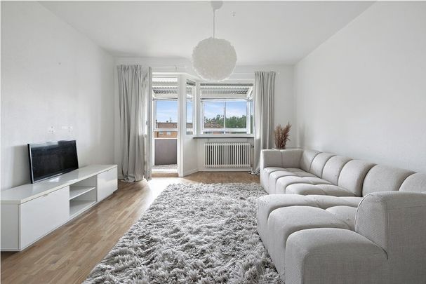 Hammarvägen, Järfälla - Photo 1