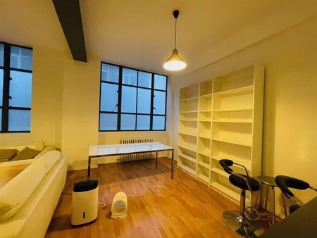 2 Bed Flat - Photo 3