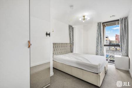 Forrester Way London E15 - Photo 4