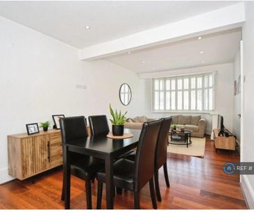 4 bedroom semi-detached house to rent - Photo 3