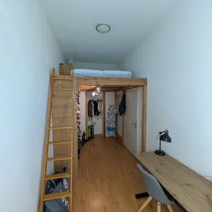 2-Zimmer-Altbauwohnung in 1090 Wien - zentral, ruhig & mit Charme - Photo 2