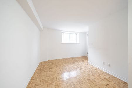 For Lease - 1407 Dupont Street Unit# 110, Toronto, Ontario - Photo 4