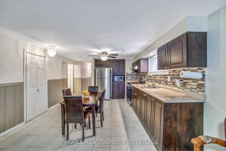 For Lease - 26 Cabana Drive, Toronto, Ontario - Photo 4