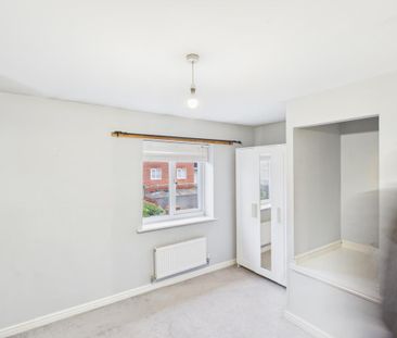 2 bedroom semi-detached house to rent - Photo 4