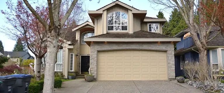 walkout basement suite 2 bedroom with den | Surrey - Photo 1