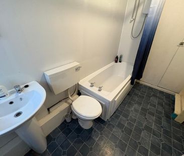 1 bedroom ground floor flat to rent - Photo 5