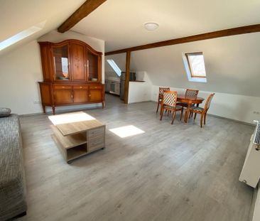 Helle 3-Zi. Dachgeschosswohnung mit Küche und Garage - Photo 5