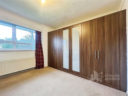 The Shimmings, Boxgrove Road, Guildford, Surrey, GU1 2NG - Photo 2