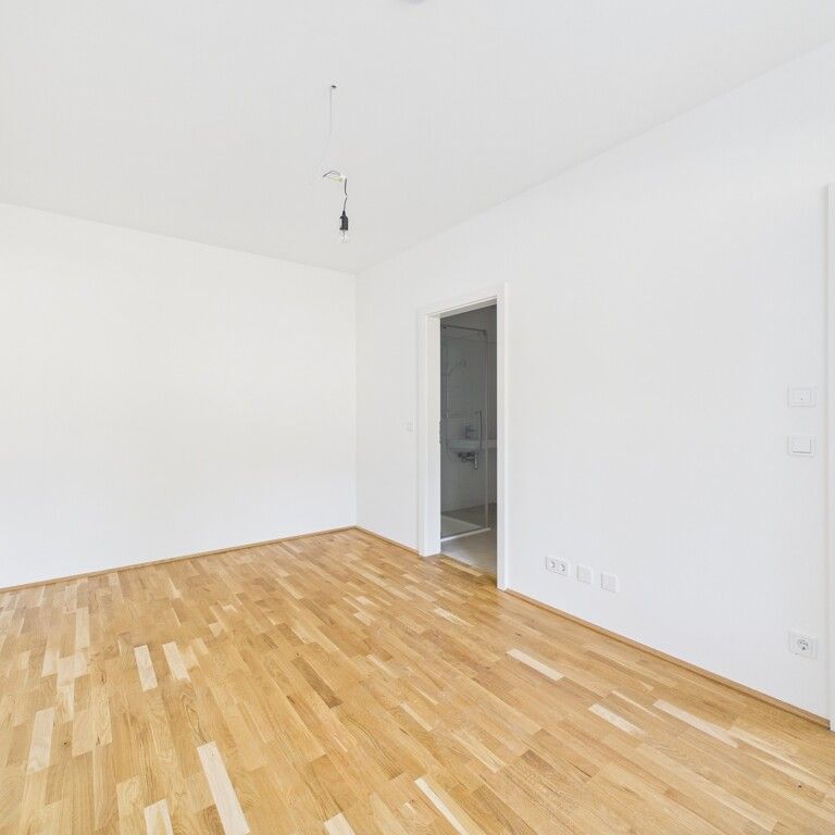 *Über der Nebelgrenze* 2 Zimmer Wohnung mit Balkon mit Blick ins Grüne - Photo 1