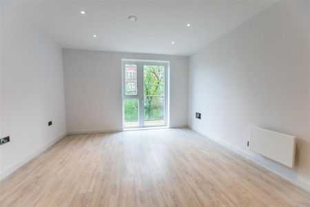 1 bedroom flat to rent - Photo 2