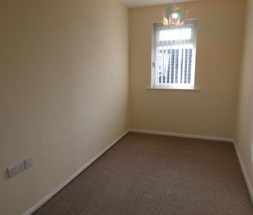 3 bedroom flat to rent - Photo 5