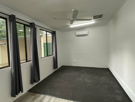 Charming Country Living in Dubbo - 3 Bedroom Home for Rent - Photo 5