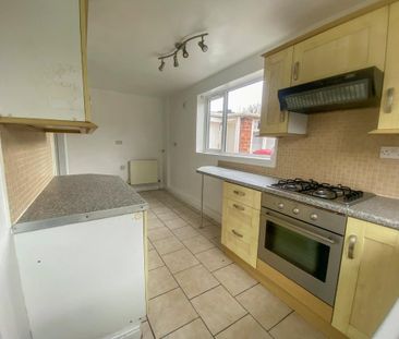 2 bedroom end of terrace house to rent - Photo 6