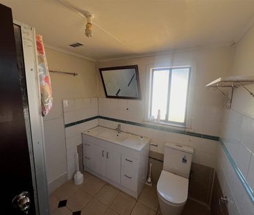 Central Mandurah Character Home - Photo 4