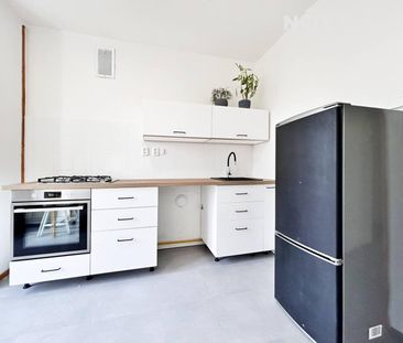 Pronájem bytu 2+1 60 m² - Photo 2