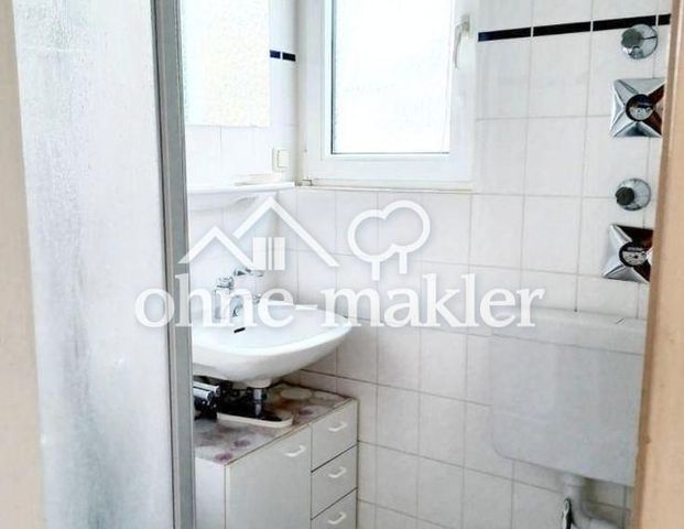 Sehr schöne, helle und gepflegte 2 Zi- Wohnung mit Einbauküche in Freiburg - Foto 1