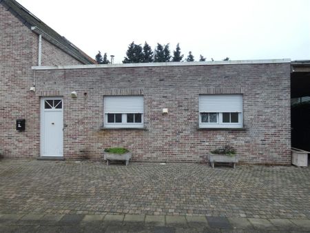 Gelijkvloerse studio op centrale locatie - Photo 5