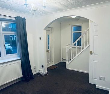 2 bedroom end of terrace house to rent - Photo 1