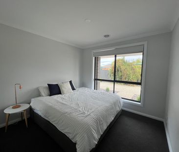 2/718 Keene Street, East Albury NSW 2640 - Apartment For Rent | Domain - Photo 3
