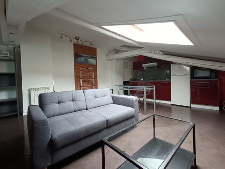Appartement RUE PIERRE BROSSOLETTE - Photo 4