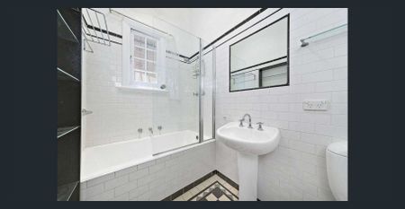 Spacious Three Bedroom Home in Prime Petersham Location - Photo 3