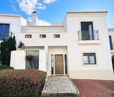 4 bedroom luxury Villa for rent in Cascais, Portugal - Photo 1