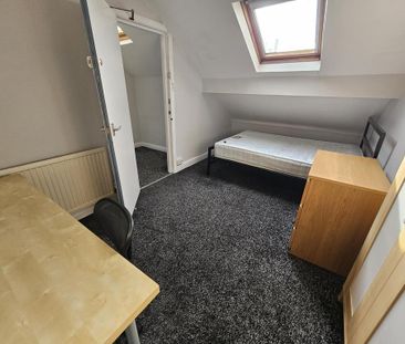 5 bedroom house to rent - Photo 3