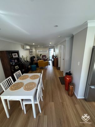 TOWNHOUSE FOR RENT - Photo 1