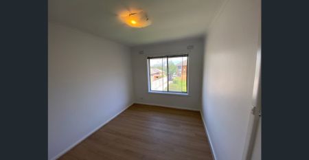 Recently Renovated - The Pick Of The Bunch. - Photo 2